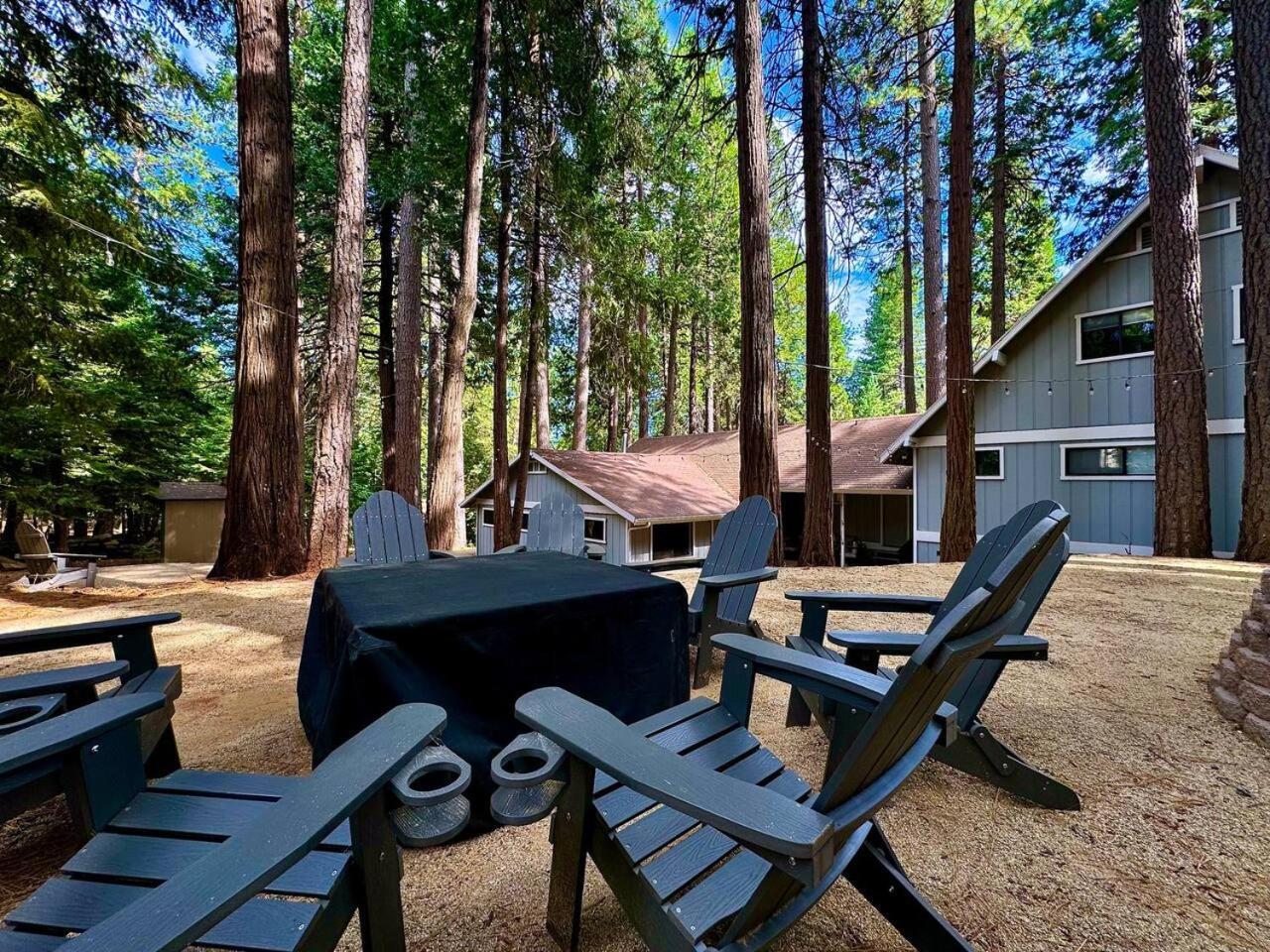 Cabin In The Trees-Game Room Pollock Pines Extérieur photo